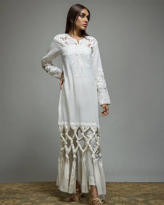 Ella (Knot Daman)