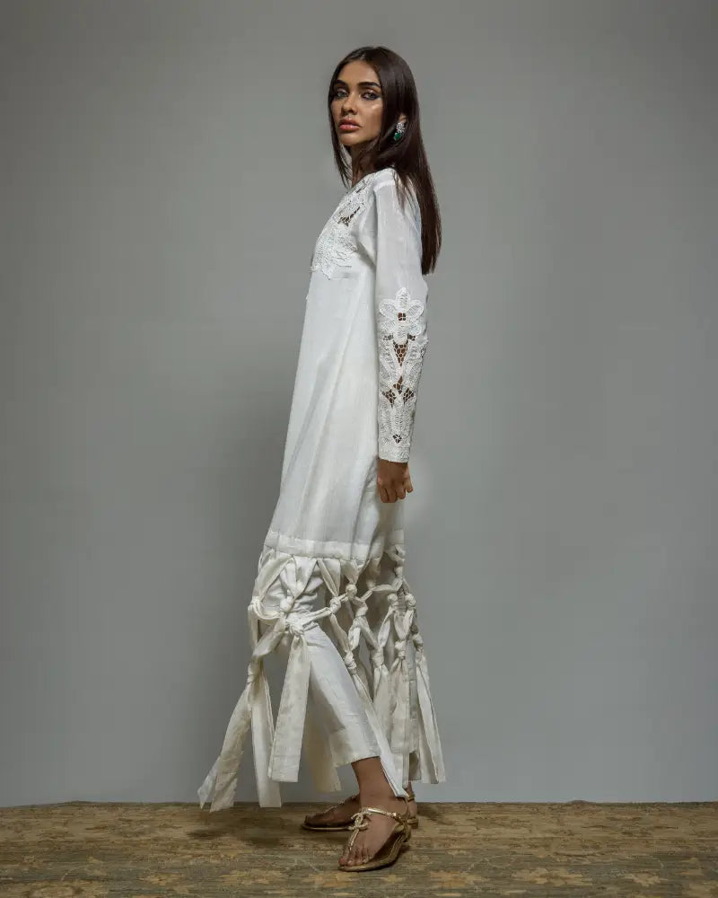 Ella (Knot Daman)